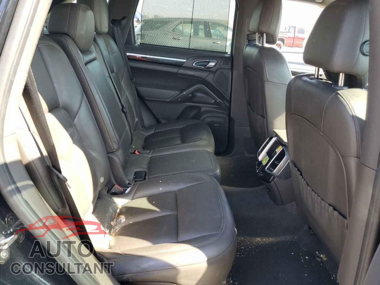 PORSCHE CAYENNE 2016 - WP1AB2A20GLA93782