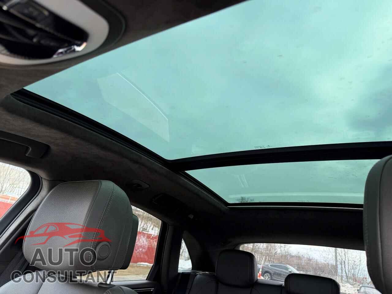 PORSCHE MACAN 2017 - WP1AB2A54HLB16167