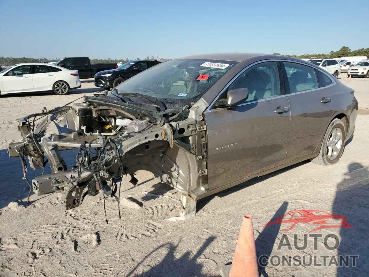CHEVROLET MALIBU 2022 - 1G1ZD5ST8NF149043