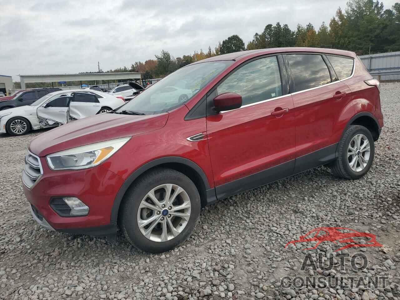 FORD ESCAPE 2017 - 1FMCU0GD4HUB85521