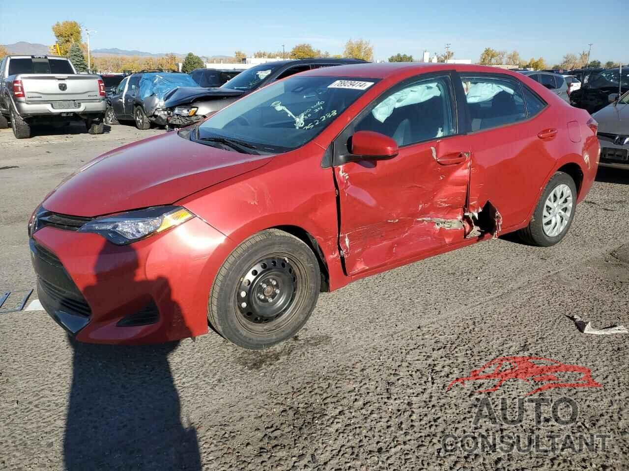 TOYOTA COROLLA 2018 - 5YFBURHE2JP752288