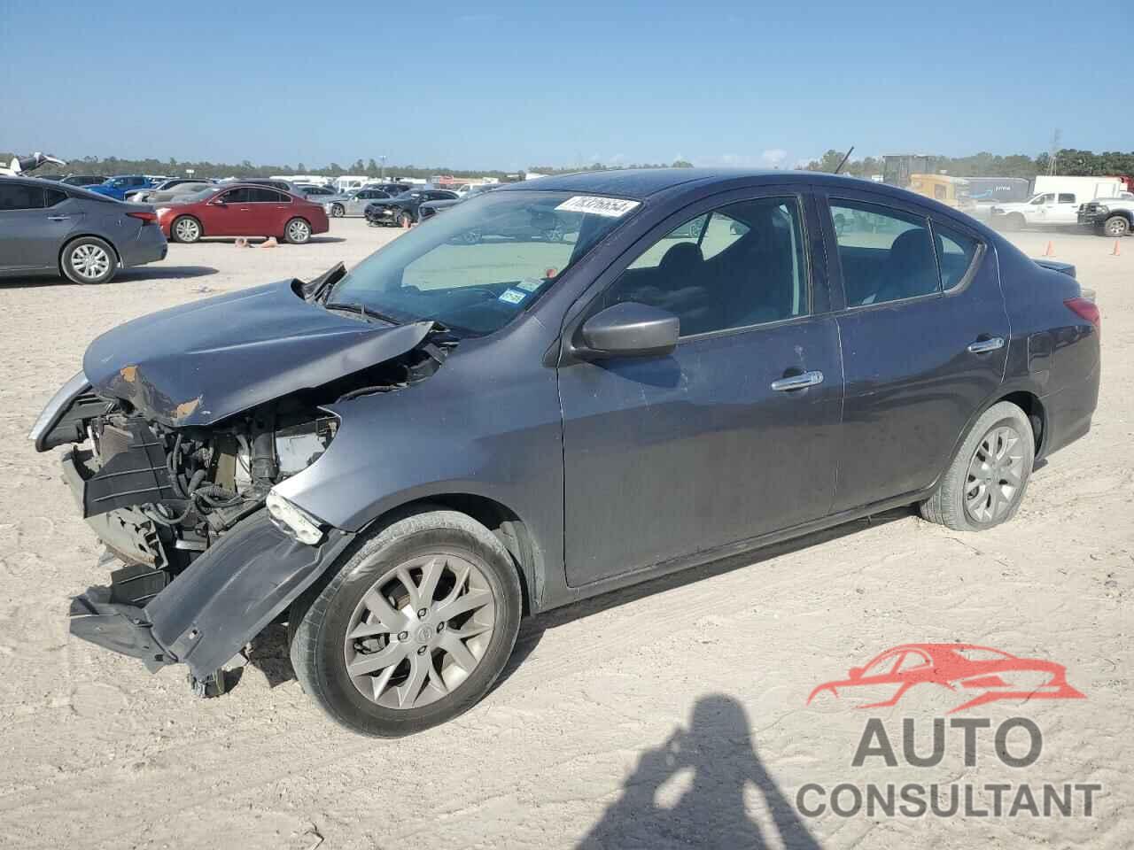 NISSAN VERSA 2018 - 3N1CN7APXJL817163
