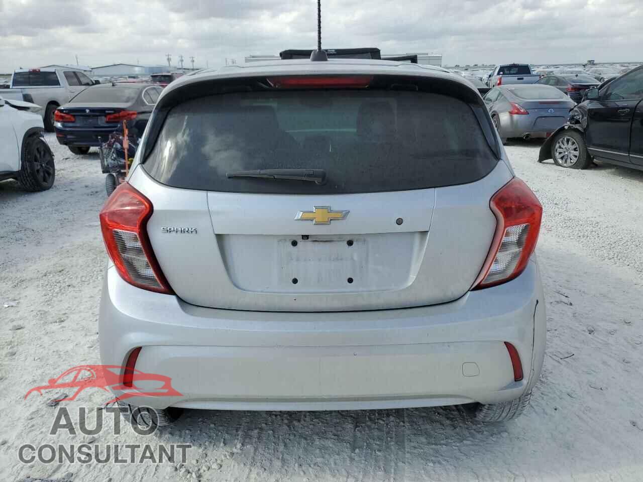 CHEVROLET SPARK 2017 - KL8CB6SA3HC767330