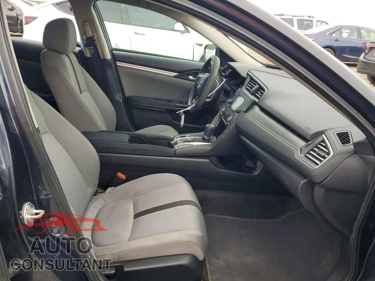 HONDA CIVIC 2017 - 2HGFC2F58HH558266