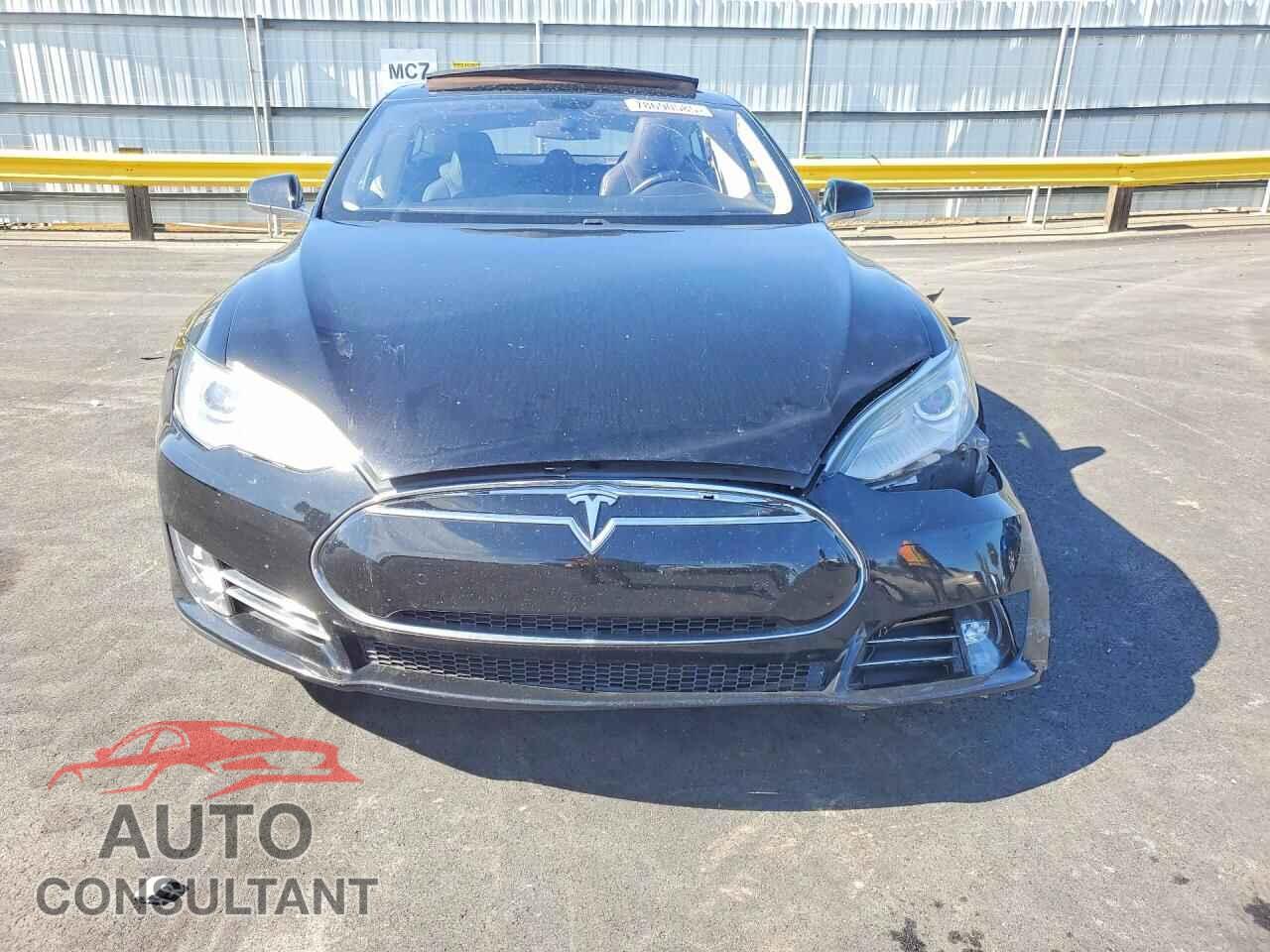 TESLA MODEL S 2014 - 5YJSA1H17EFP32269
