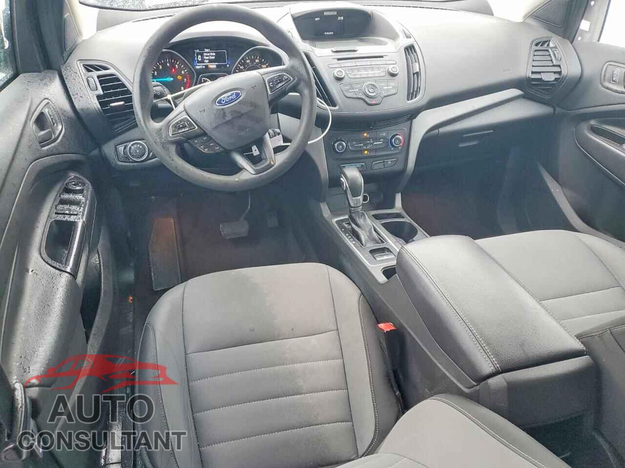 FORD ESCAPE 2017 - 1FMCU0F79HUB94419