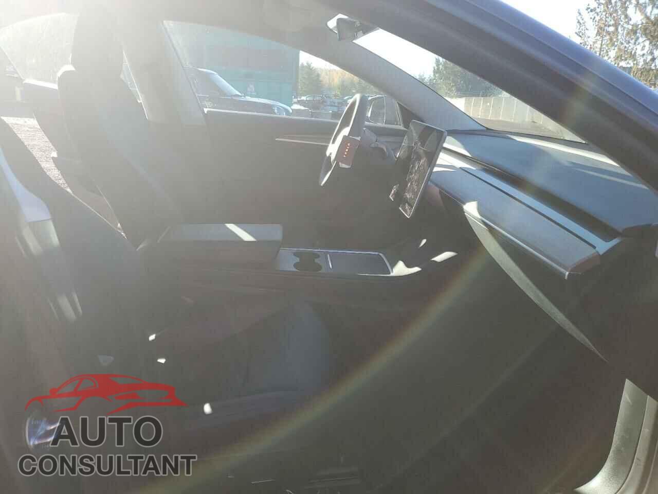 TESLA MODEL 3 2023 - 5YJ3E1EA9PF705820