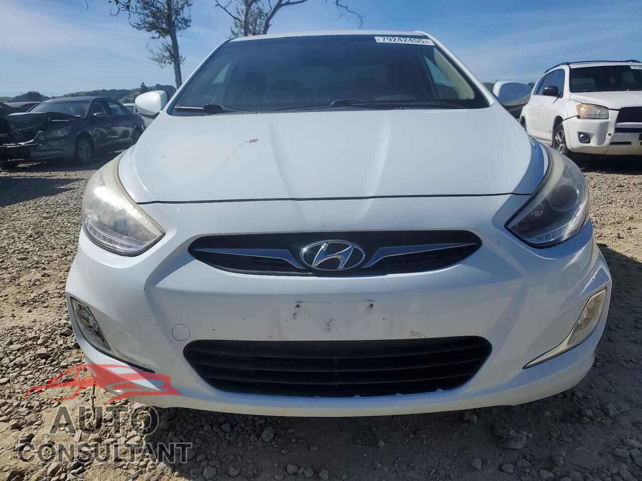 HYUNDAI ACCENT 2014 - KMHCU4AE3EU764794