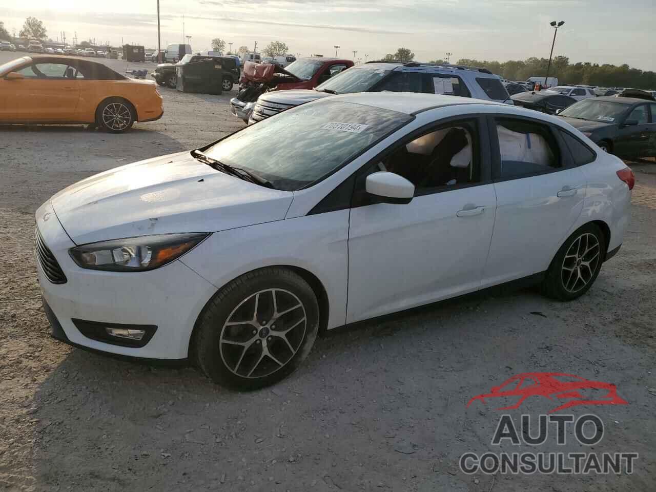 FORD FOCUS 2018 - 1FADP3FE9JL286115