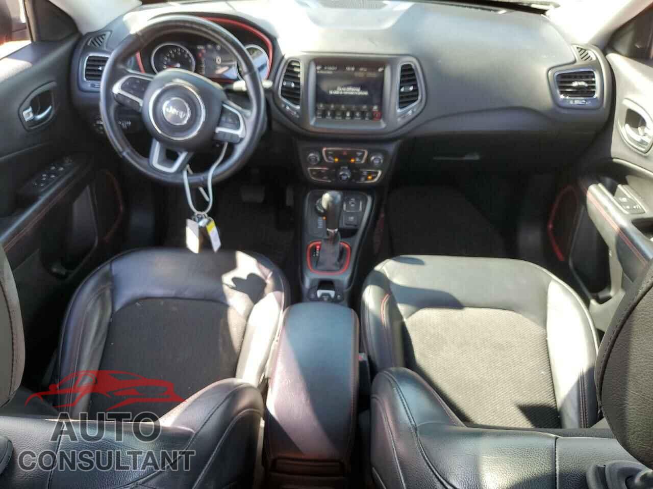 JEEP COMPASS 2018 - 3C4NJDDB0JT280920