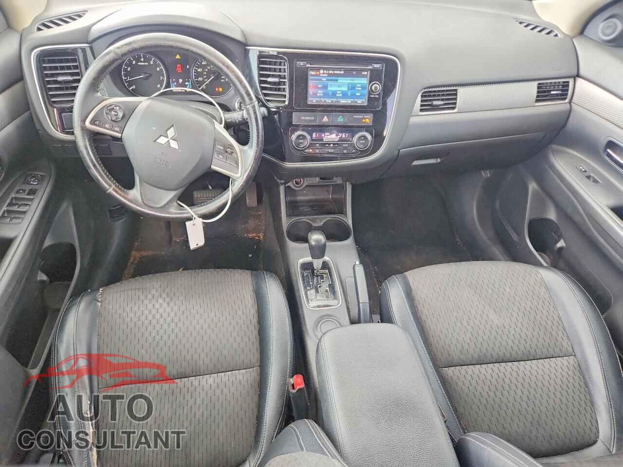 MITSUBISHI OUTLANDER 2015 - JA4AD3A35FZ013330
