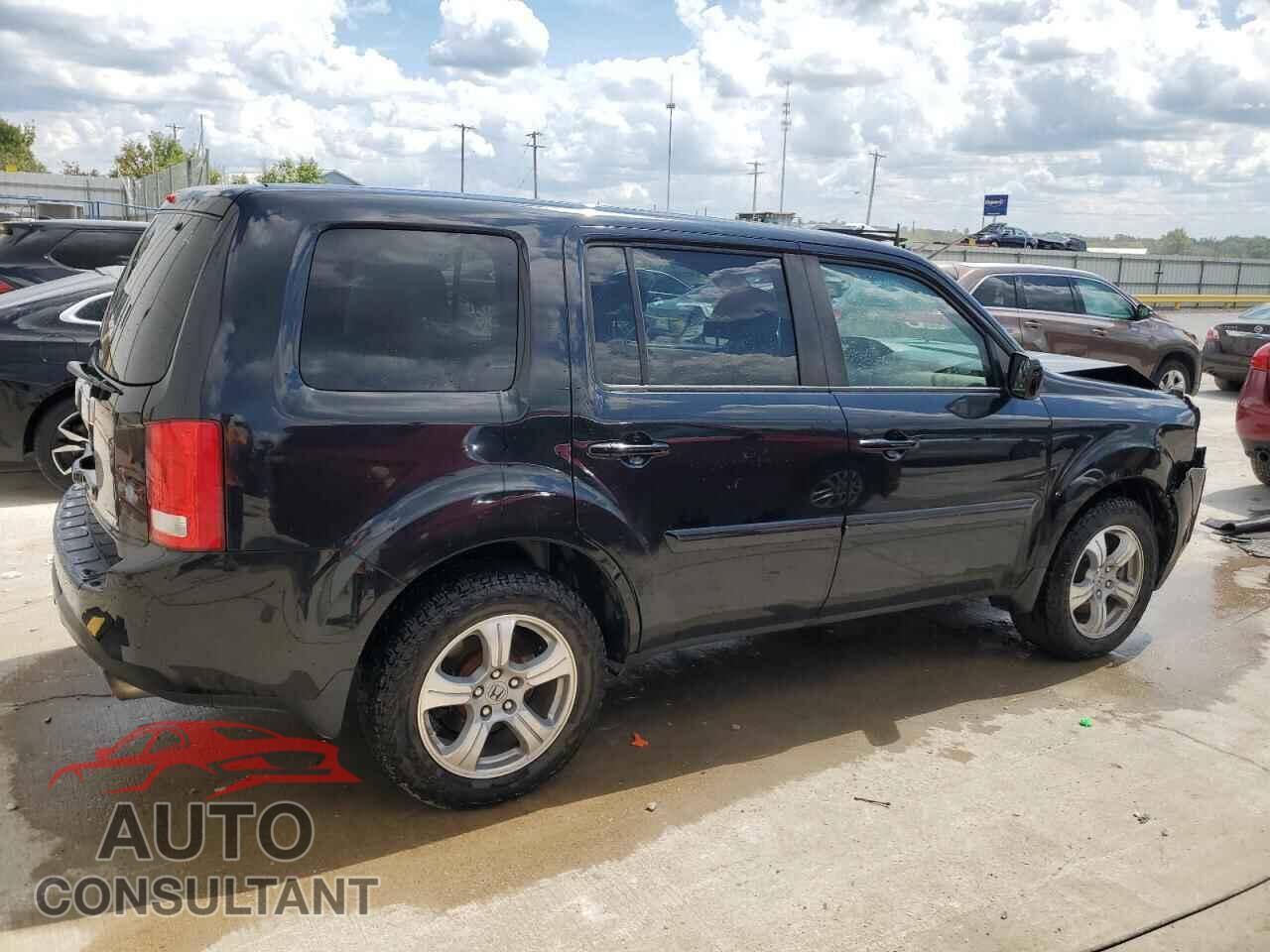 HONDA PILOT 2013 - 5FNYF4H71DB044008