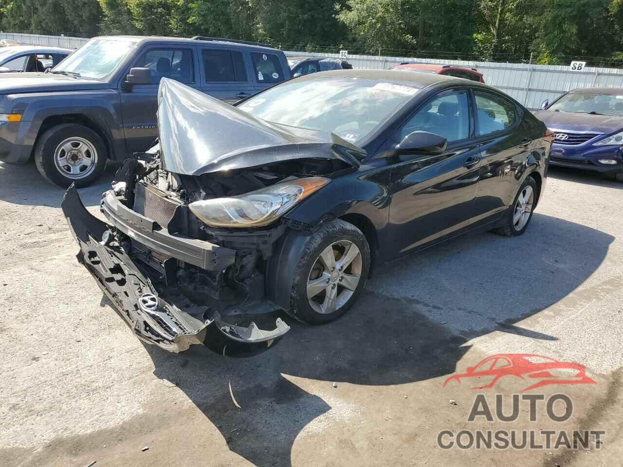 HYUNDAI ELANTRA 2013 - KMHDH4AE3DU016750