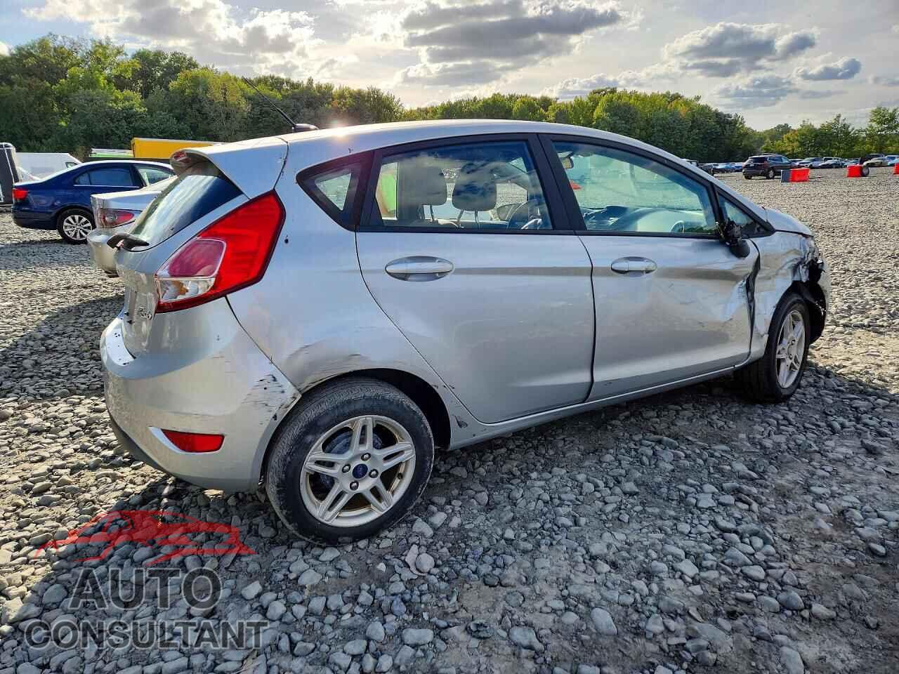 FORD FIESTA 2017 - 3FADP4EJXHM119095