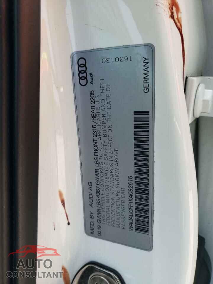 AUDI A3 2019 - WAUAUGFF1KA092615
