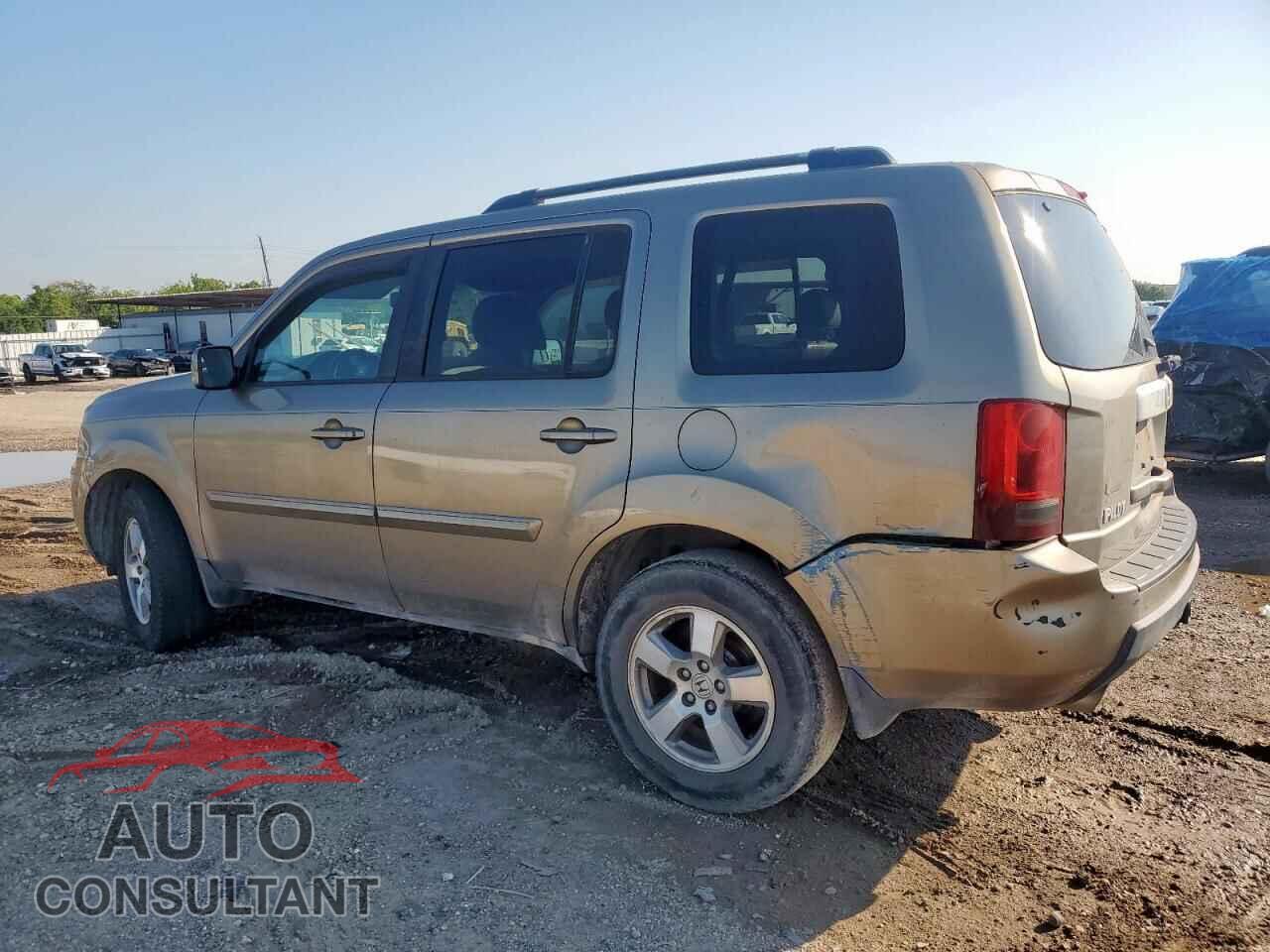 HONDA PILOT 2011 - 5FNYF3H5XBB045602