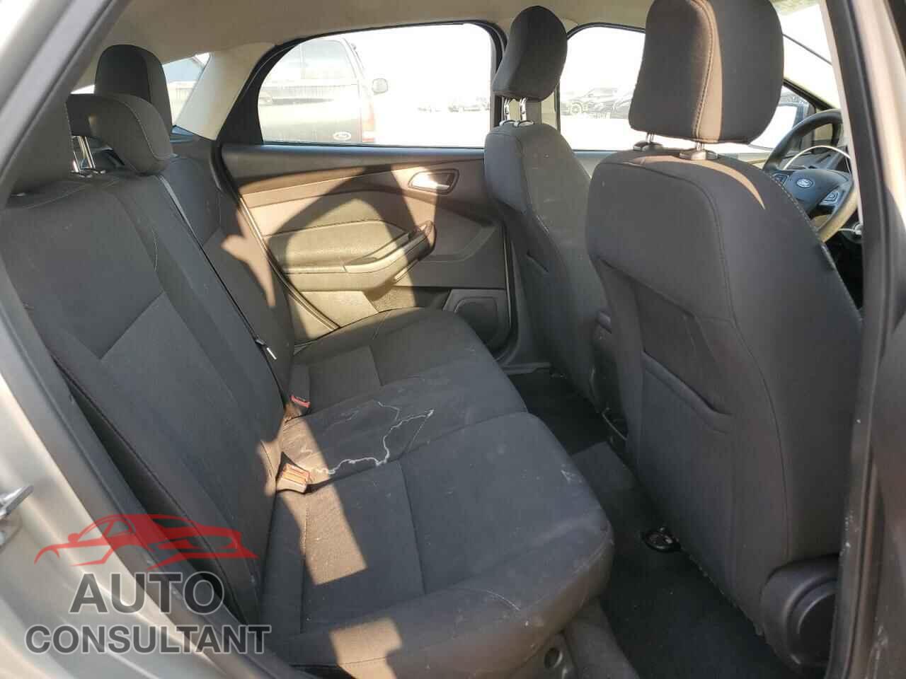FORD FOCUS 2016 - 1FADP3K22GL312798