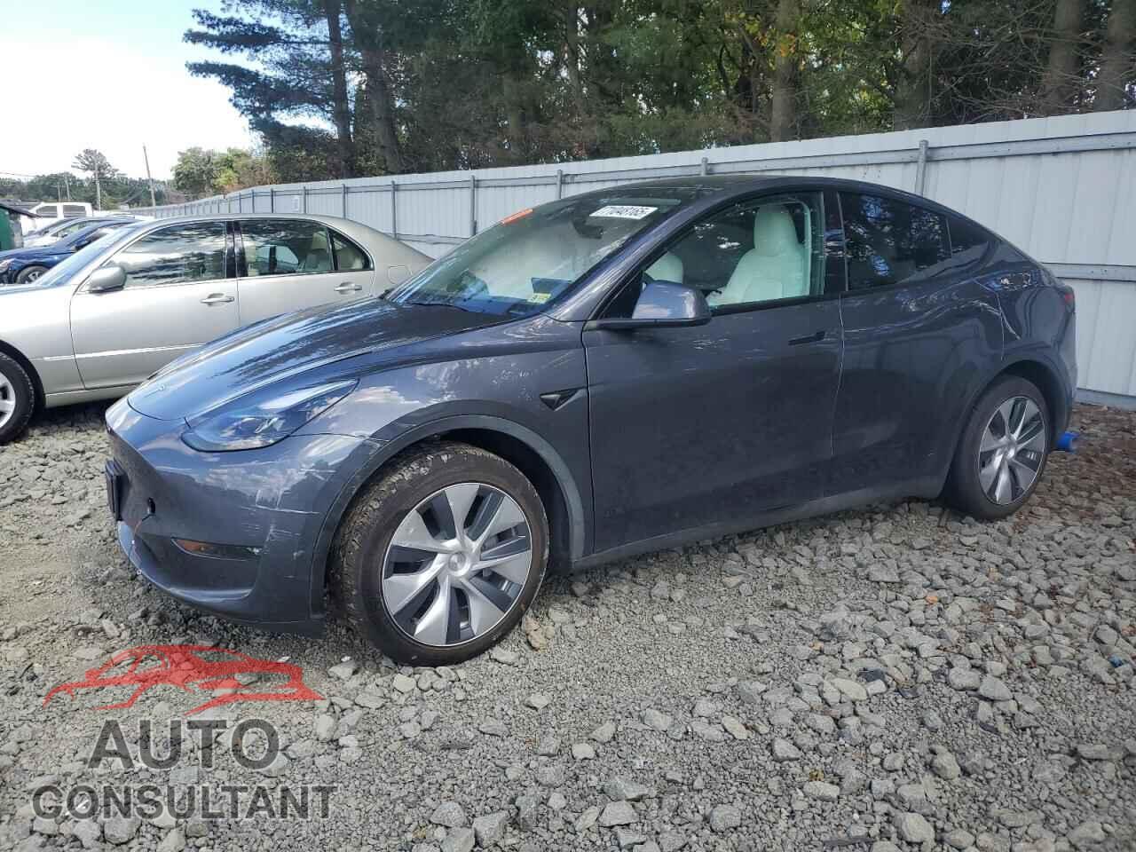 TESLA MODEL Y 2023 - 7SAYGAEE7PF843054