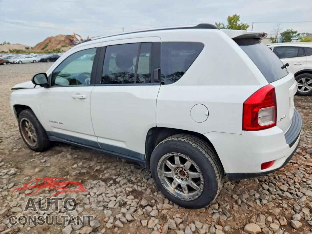 JEEP COMPASS 2011 - 1J4NF1FB2BD277516