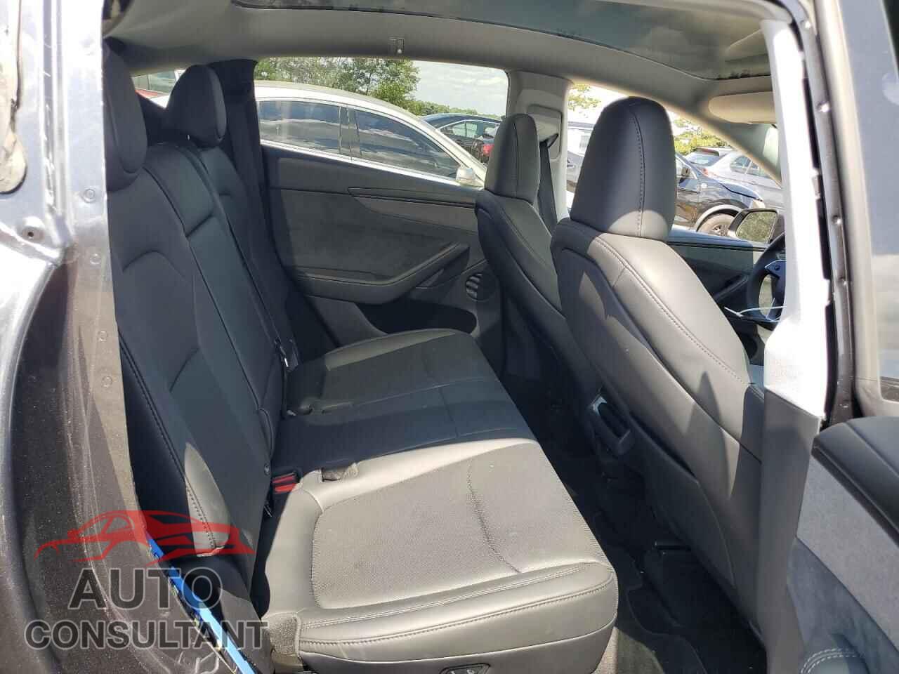 TESLA MODEL Y 2026 - 7SAYGDEDXTF385142