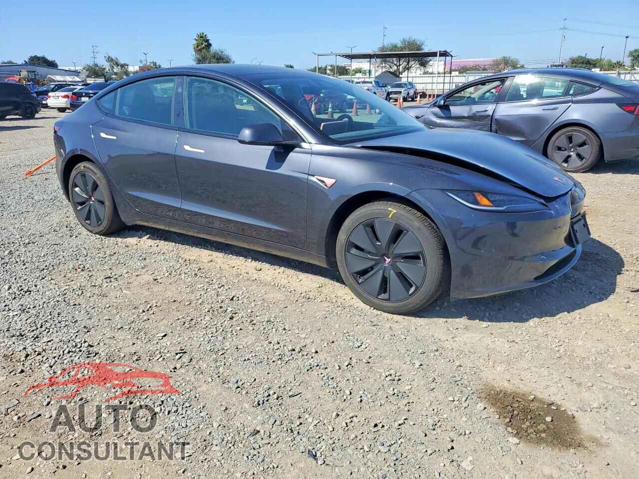 TESLA MODEL 3 2025 - 5YJ3E1EA8SF016537