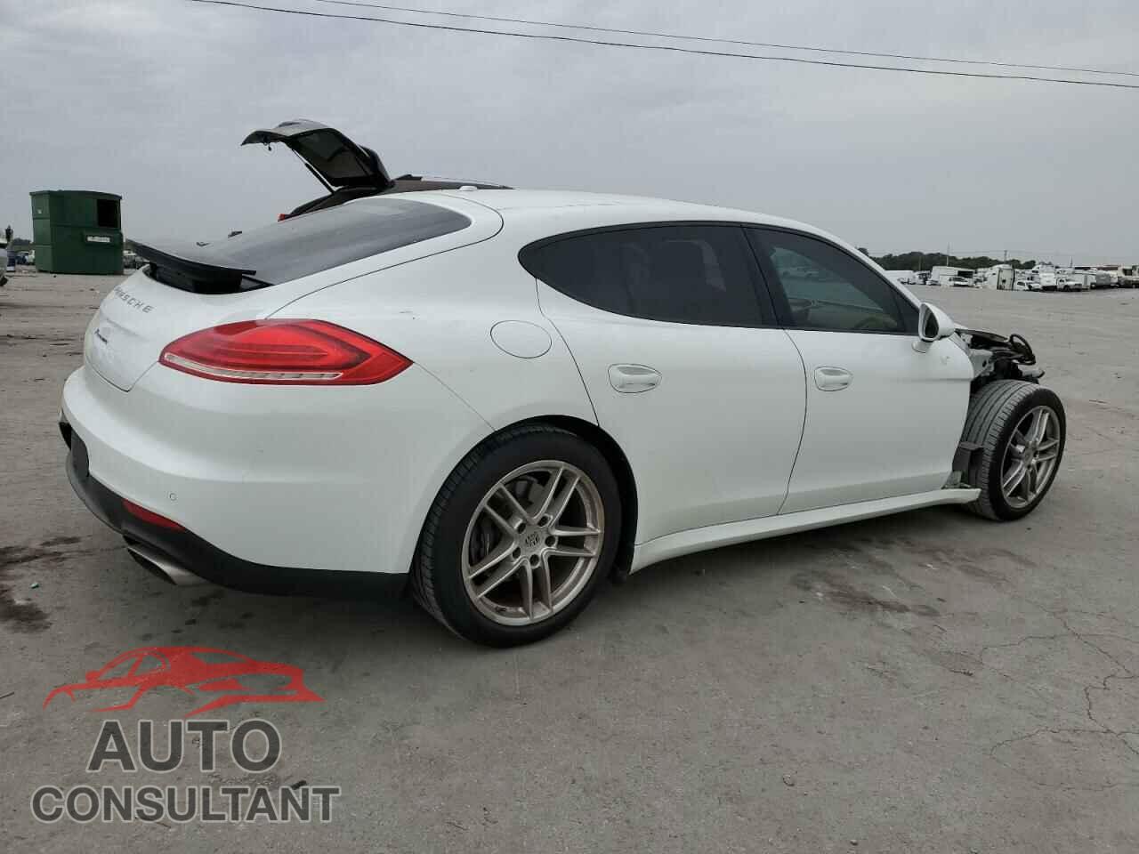 PORSCHE PANAMERA 2015 - WP0AA2A7XFL001351