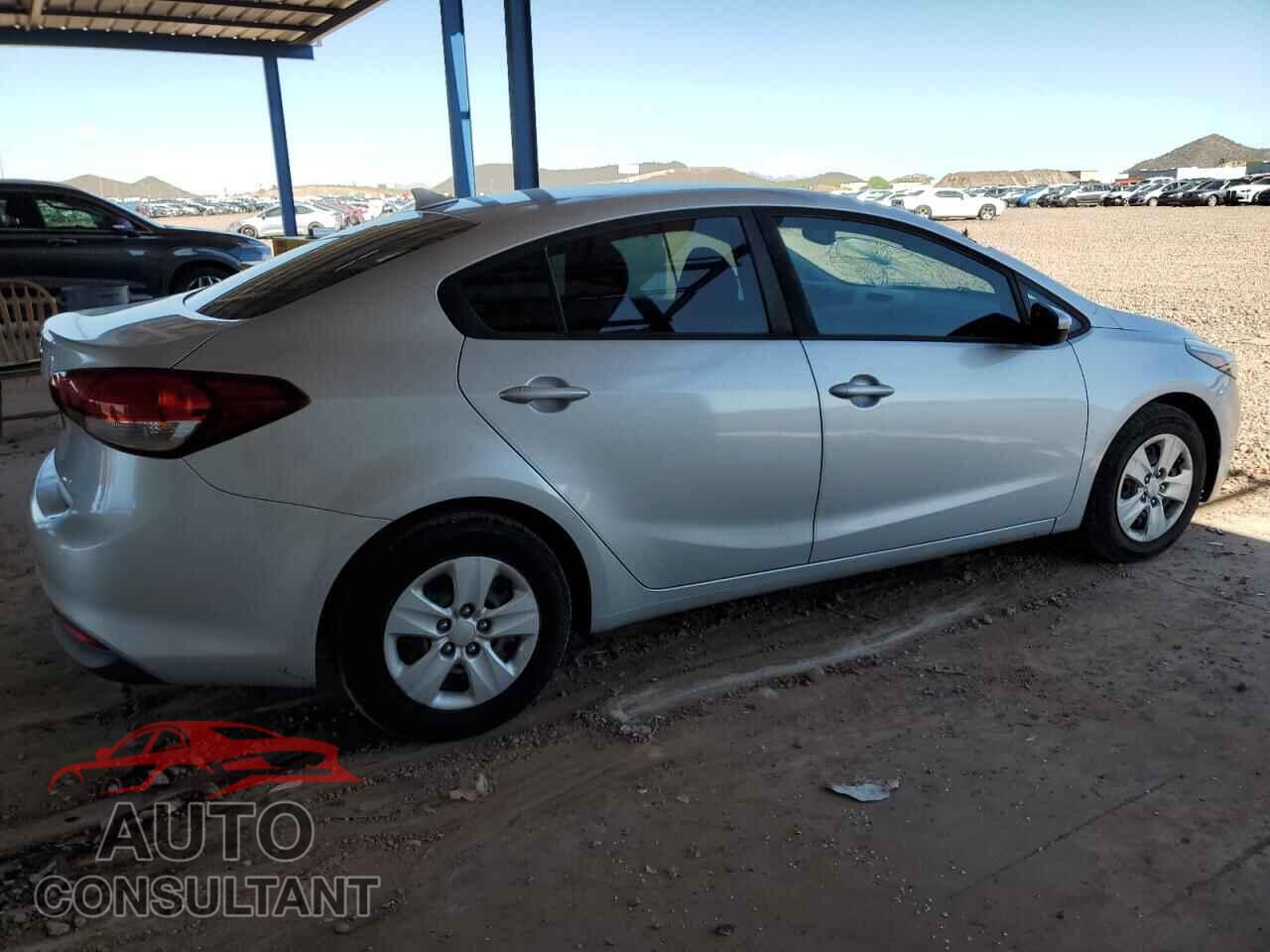 KIA FORTE 2017 - 3KPFL4A70HE052154
