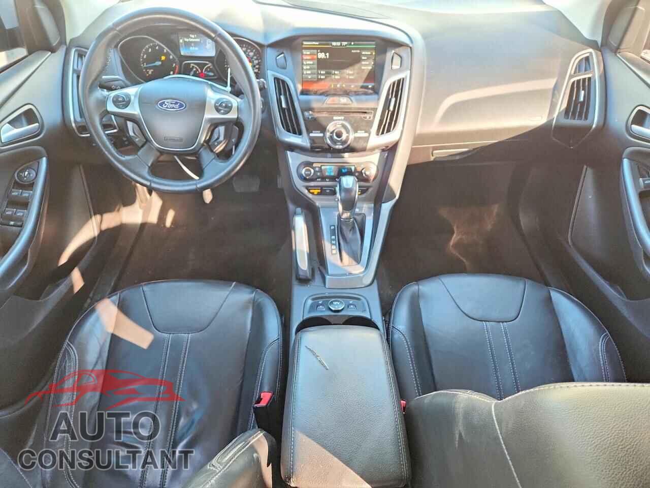 FORD FOCUS 2012 - 1FAHP3N22CL216029