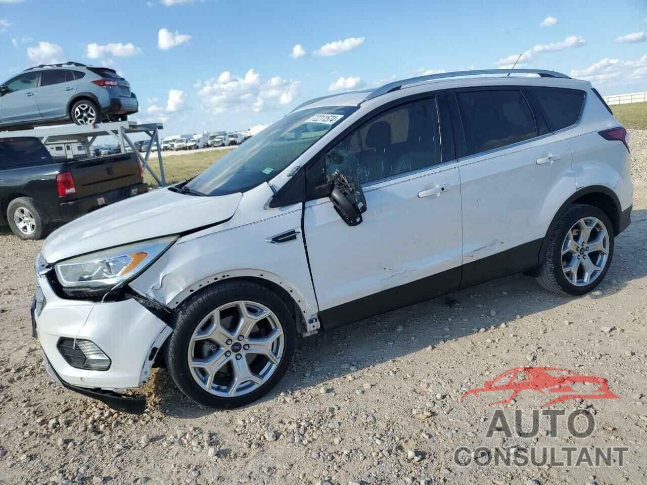 FORD ESCAPE 2017 - 1FMCU0J90HUA93598