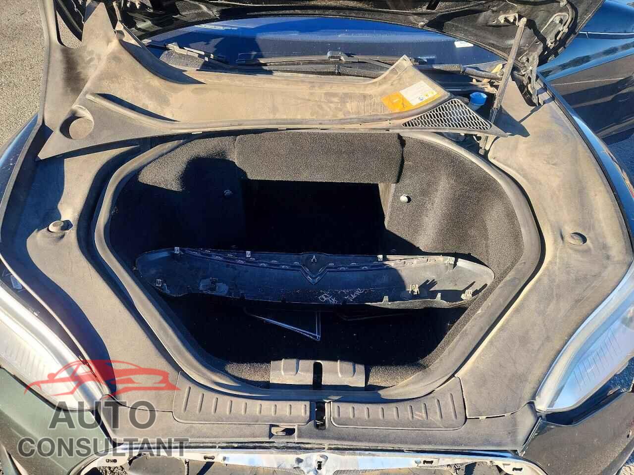 TESLA MODEL S 2014 - 5YJSA1H10EFP32419
