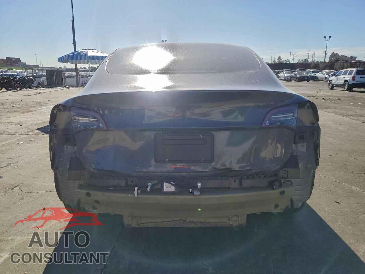 TESLA MODEL 3 2023 - 5YJ3E1EA9PF404772