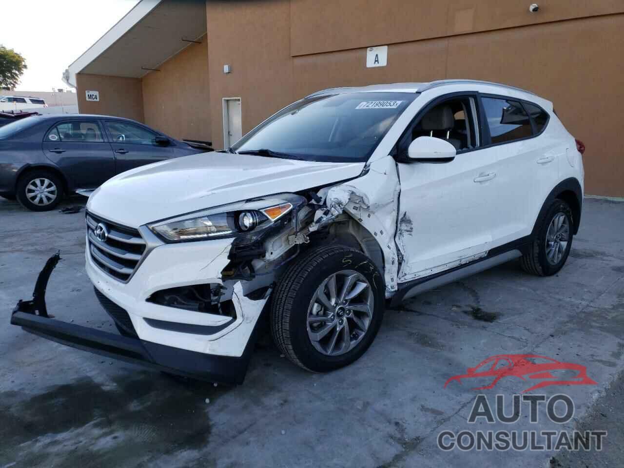 HYUNDAI TUCSON 2018 - KM8J33A44JU725900