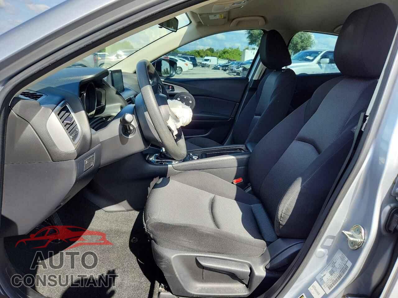 MAZDA 3 2017 - 3MZBN1K77HM106509