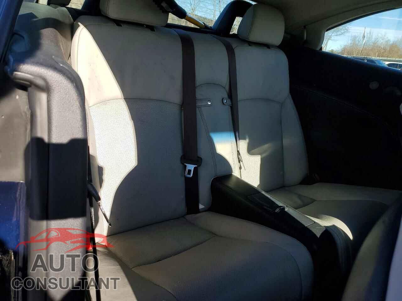 LEXUS IS 2011 - JTHFF2C26B2515530