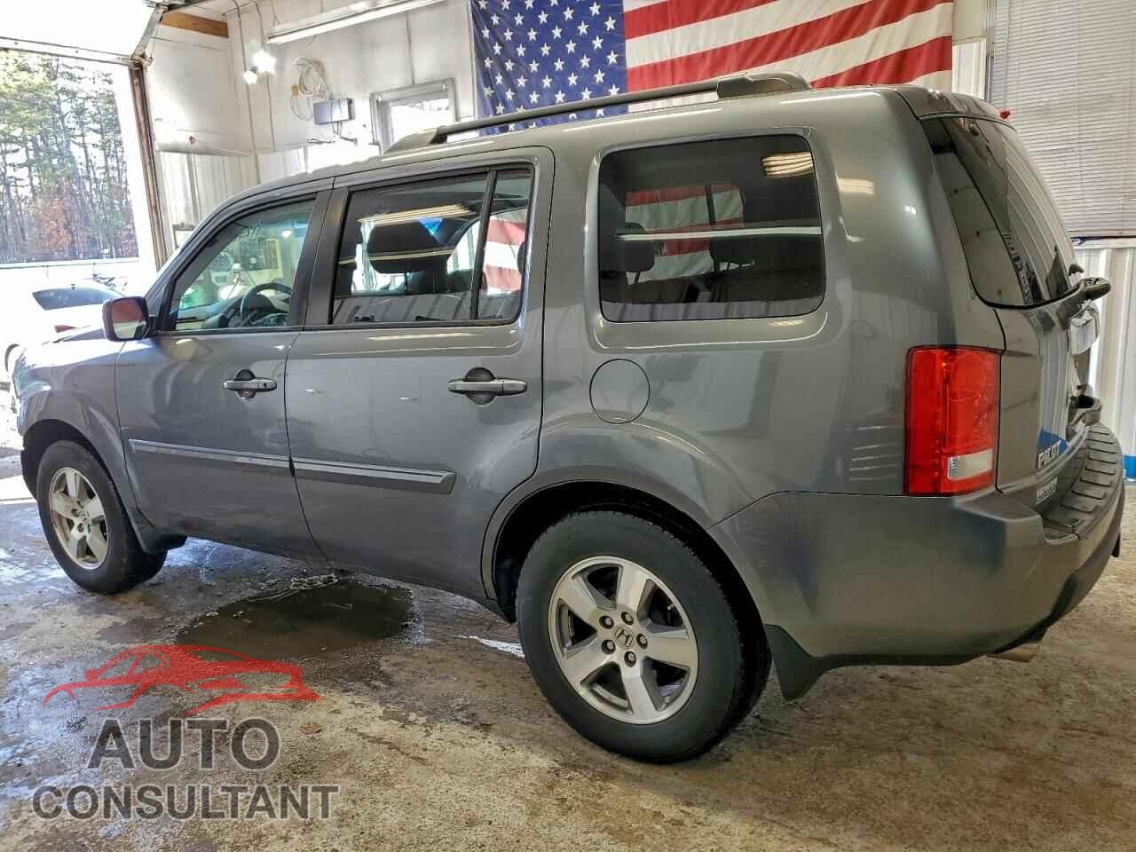 HONDA PILOT 2011 - 5FNYF4H56BB039088