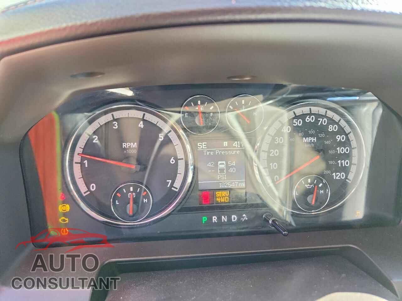 DODGE RAM 1500 2012 - 1C6RD7NT0CS328994