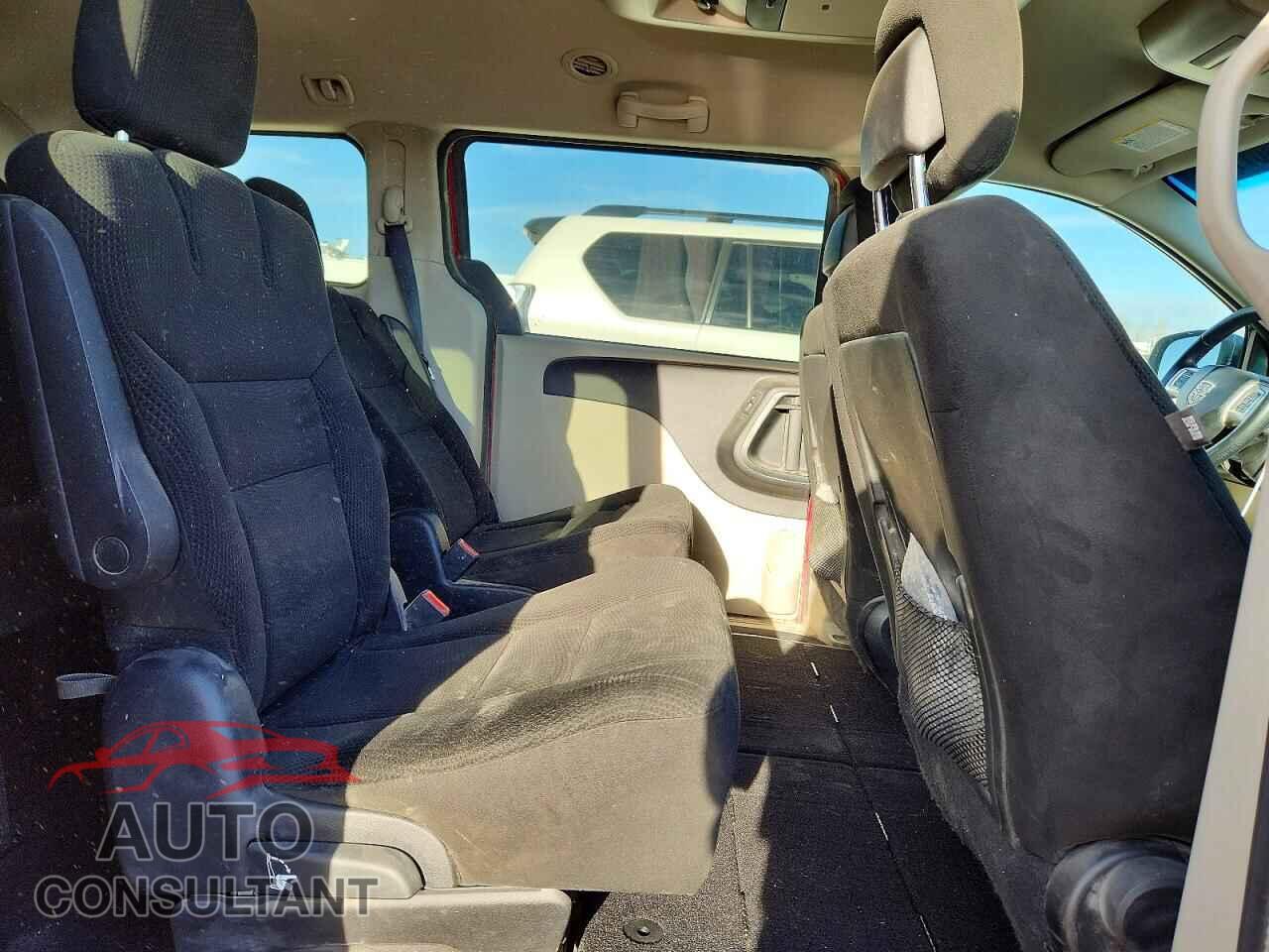 DODGE CARAVAN 2015 - 2C4RDGBG7FR744577