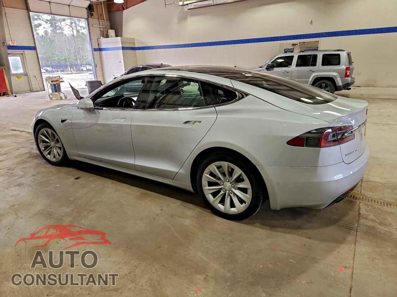 TESLA MODEL S 2017 - 5YJSA1E27HF217239