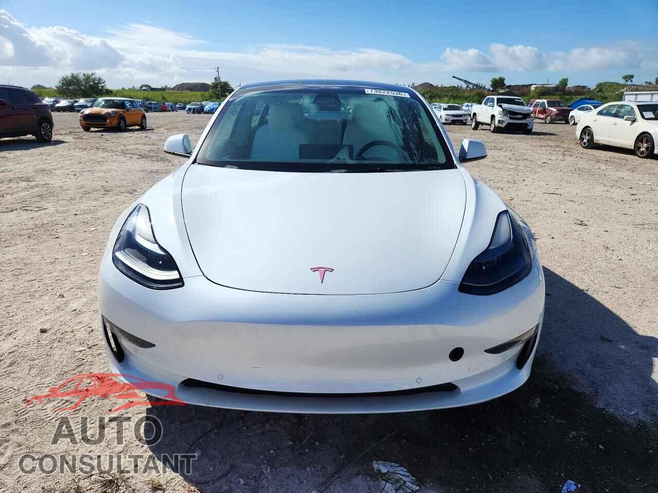 TESLA MODEL 3 2022 - 5YJ3E1EA2NF233277