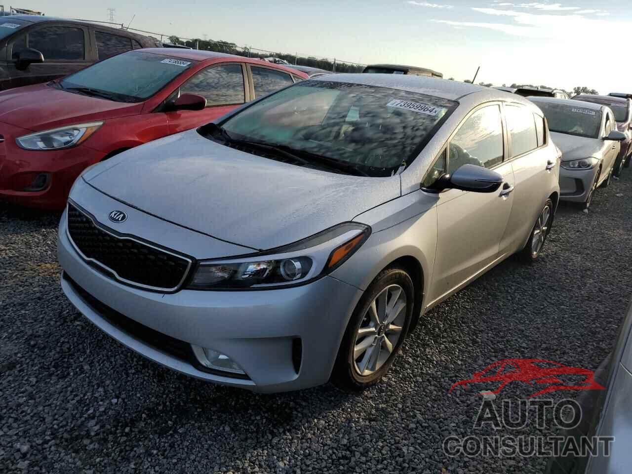 KIA FORTE 2017 - KNAFK5A84H5726171