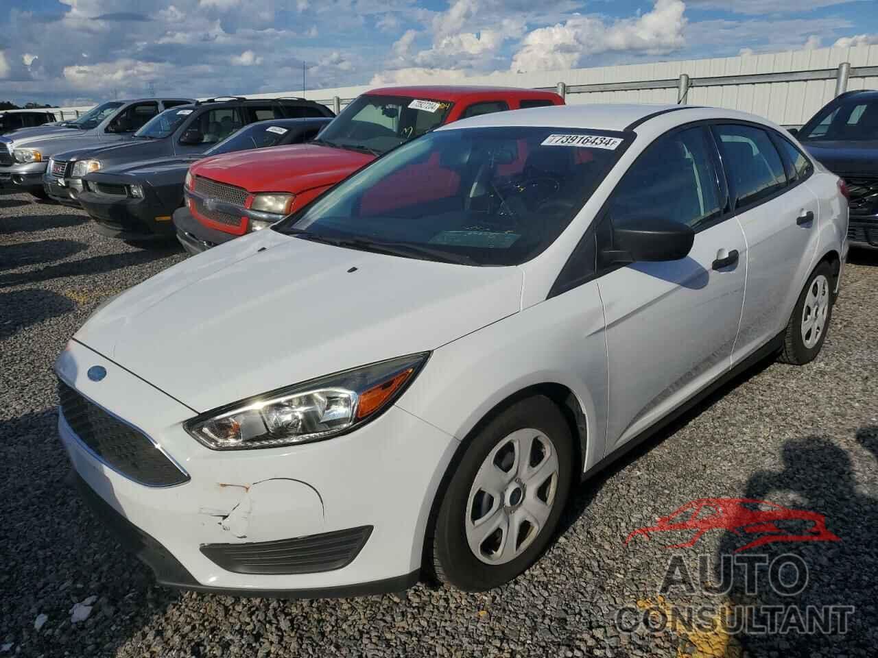 FORD FOCUS 2018 - 1FADP3E22JL209402