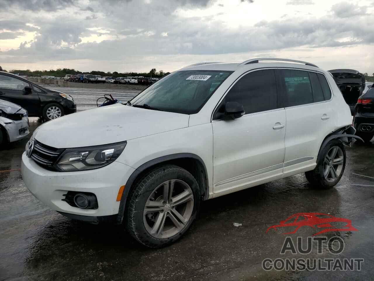 VOLKSWAGEN TIGUAN 2017 - WVGTV7AX1HW511630