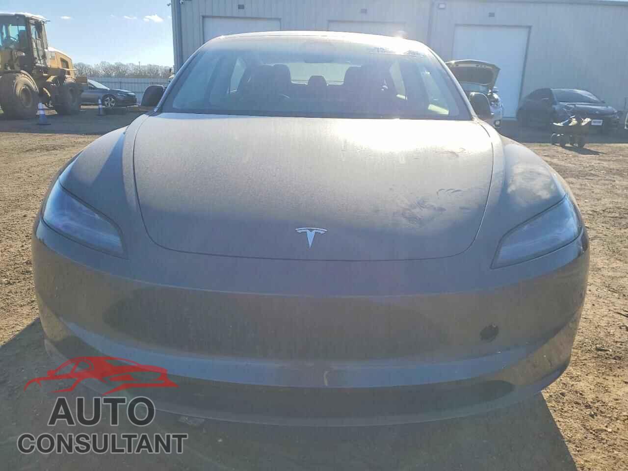 TESLA MODEL 3 2025 - 5YJ3E1EA2SF036279