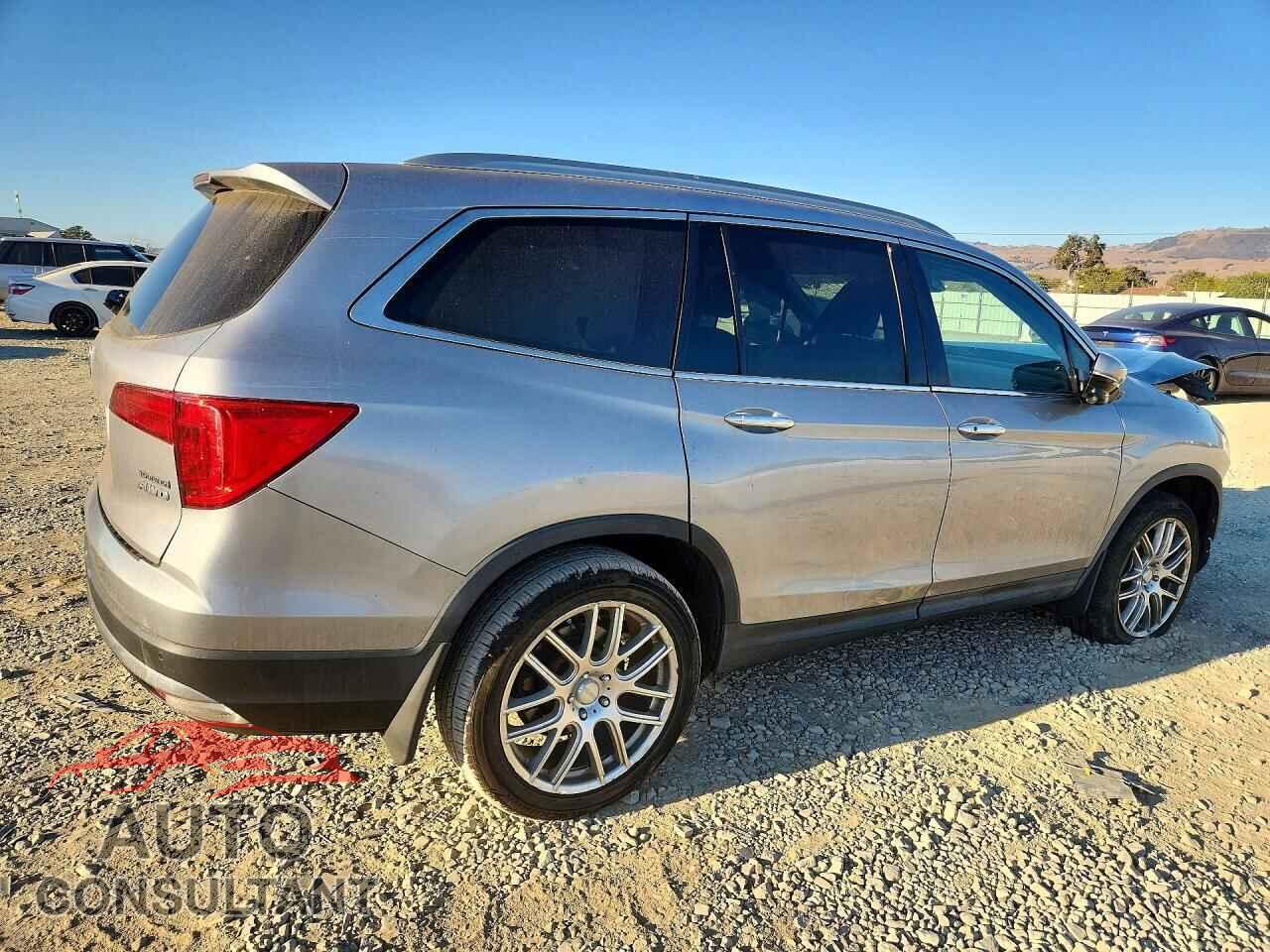 HONDA PILOT 2017 - 5FNYF6H92HB025129