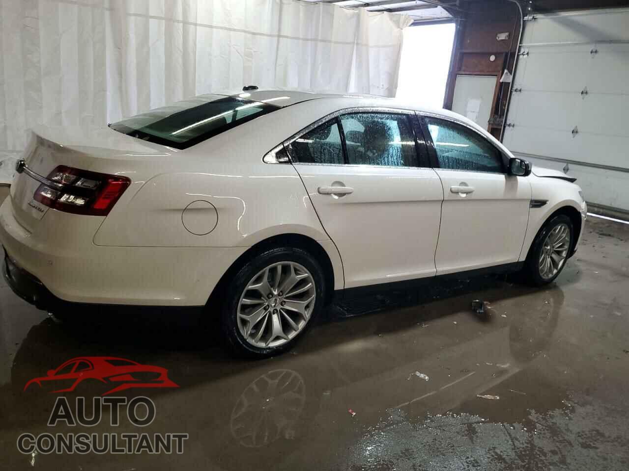 FORD TAURUS 2016 - 1FAHP2F82GG133146