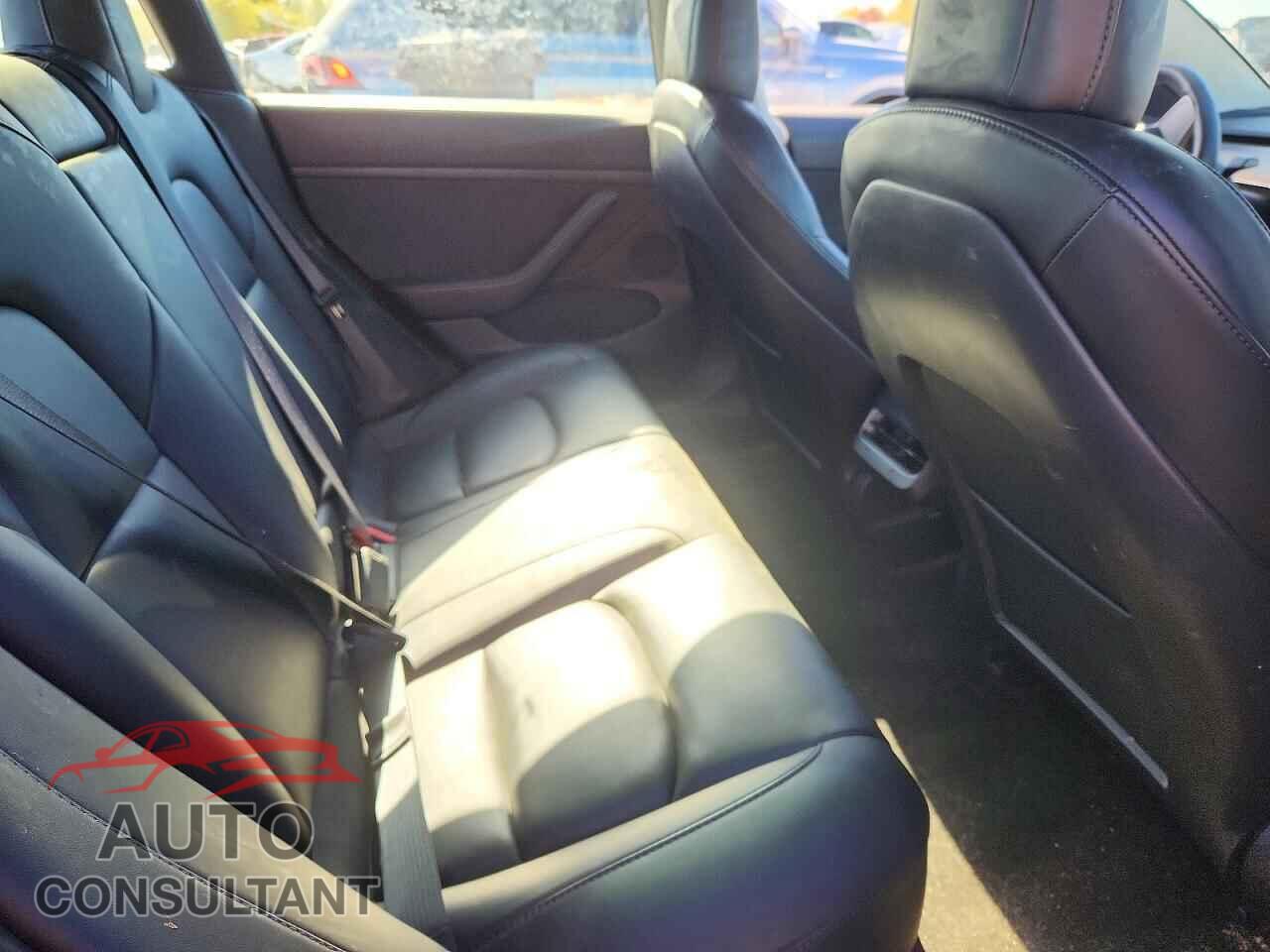 TESLA MODEL 3 2022 - 5YJ3E1EA3NF306043