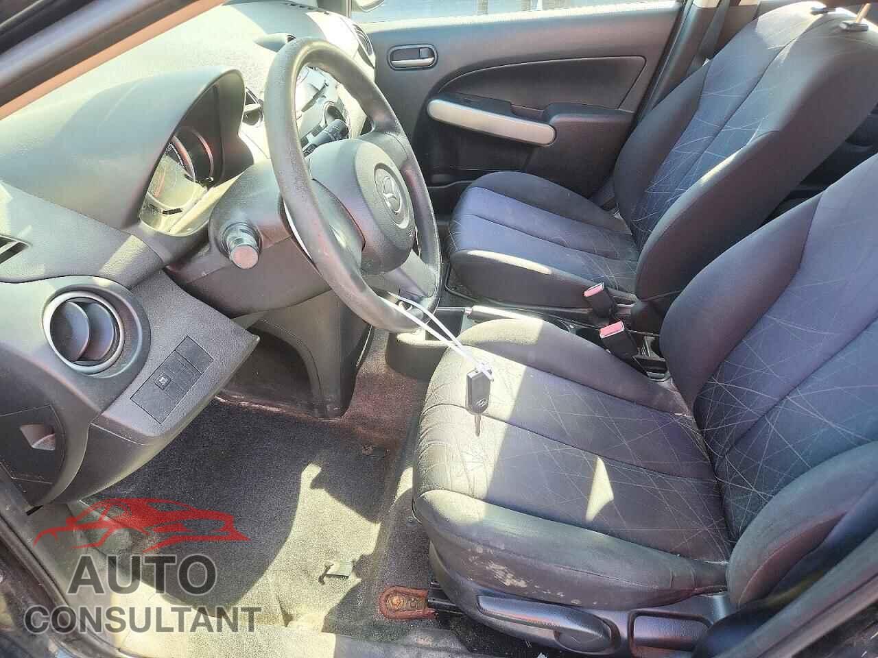 MAZDA 2 2012 - JM1DE1KZ0C0145869