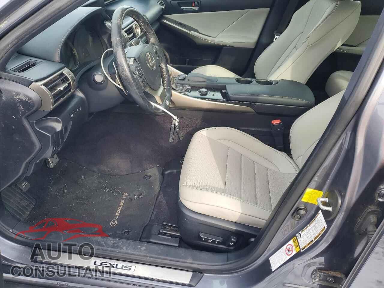 LEXUS IS 2014 - JTHCE1D29E5003438