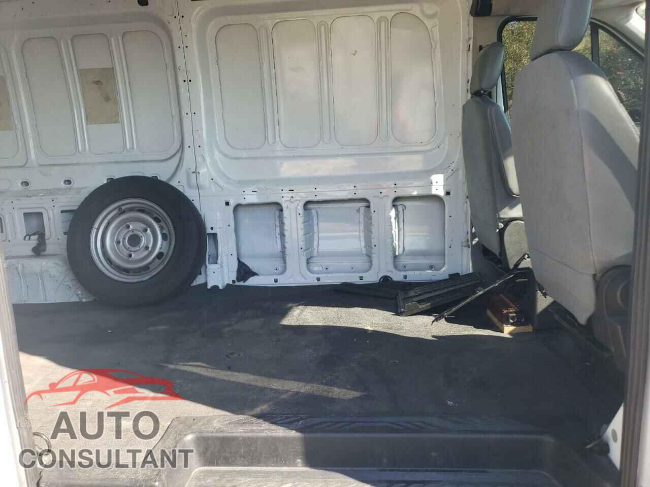FORD TRANSIT 2017 - 1FTYR2CM2HKB37167