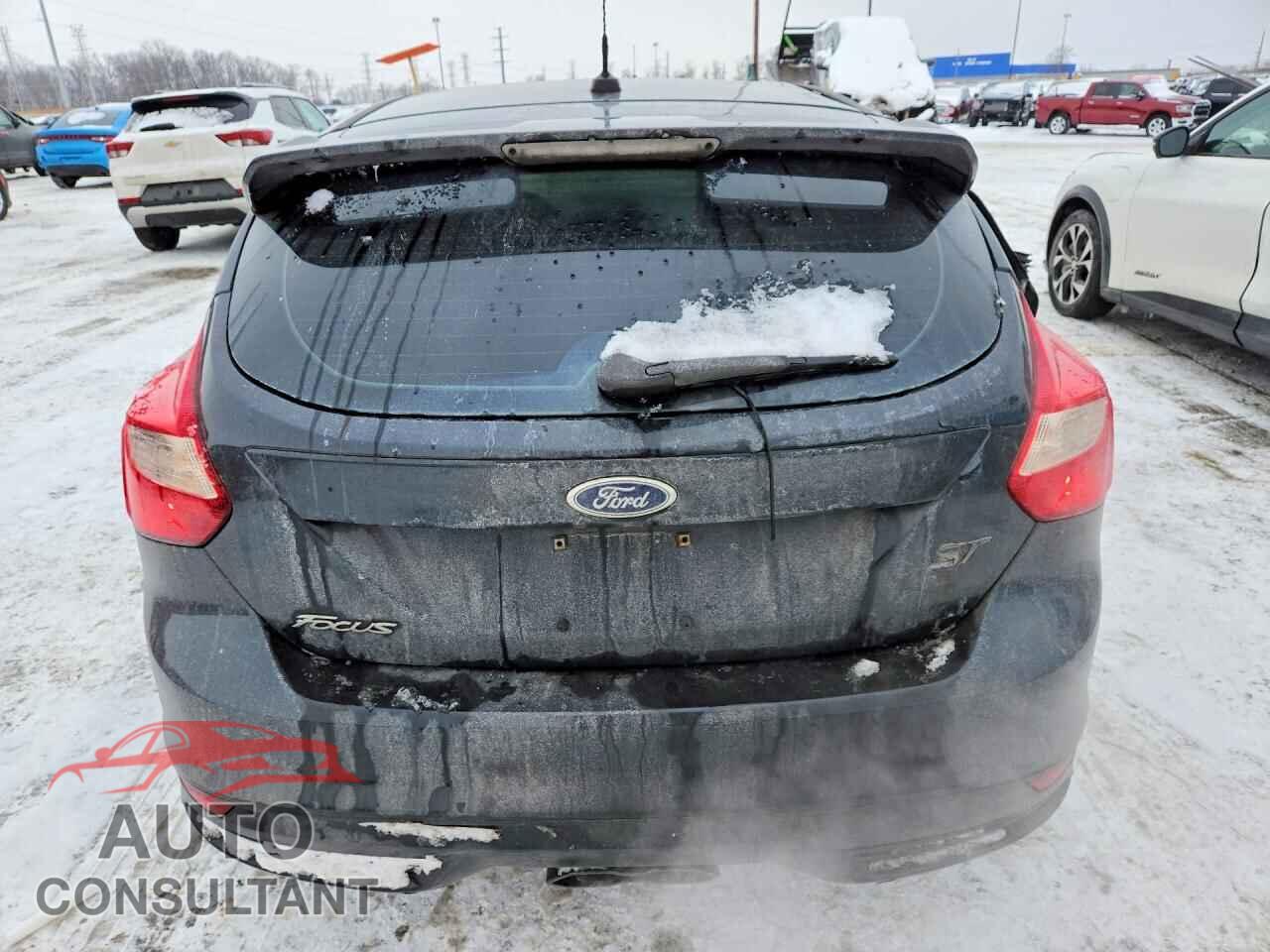 FORD FOCUS 2013 - 1FADP3L95DL201945